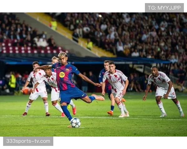 哈维本赛季强化直塞撕开防线加速组织节奏明显提升球队进攻效率