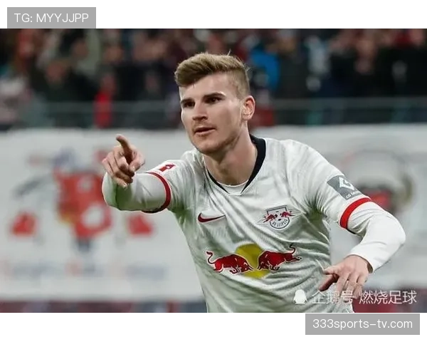 切尔西中场缺乏关键连接点，组织推进效率受限