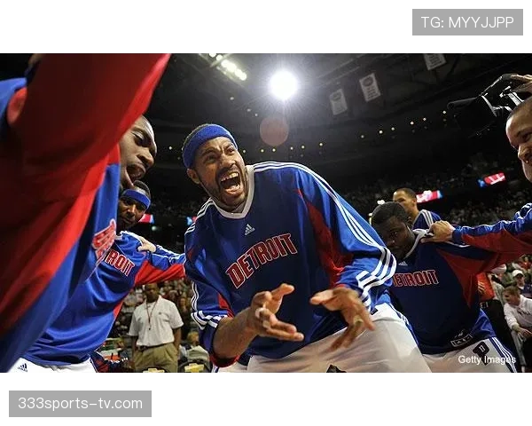 拉希德·华莱士内线挡拆制造优势提升球队得分效率