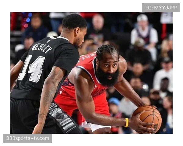 索汉挡拆创造空位投篮效率提升，助哈登分担进攻压力